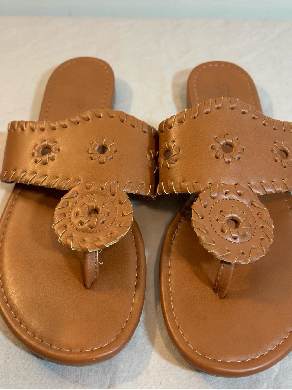Katliu Women's Tan Leather Floral Thong Sandals